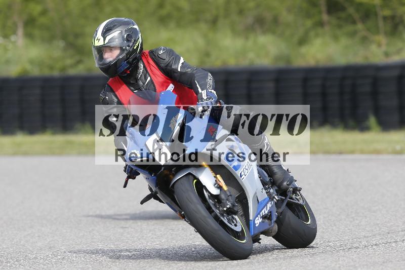 /Archiv-2025/07 19.04.2025 Speer Racing ADR/Instruktorentraining/4